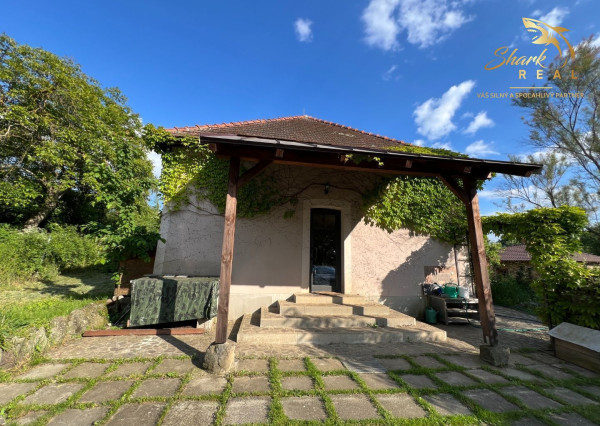 TOP PONUKA! - Rodinný dom so stodolou na samote.