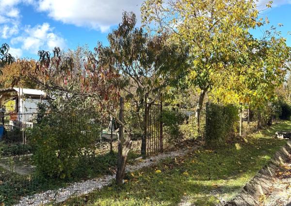 ZAHRADA 700 m2 _  Mladá Garda