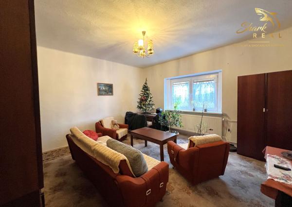 EXKLUZÍVNE - Priestranný a udržiavaný 5 izbový rodinný dom na okraji obce