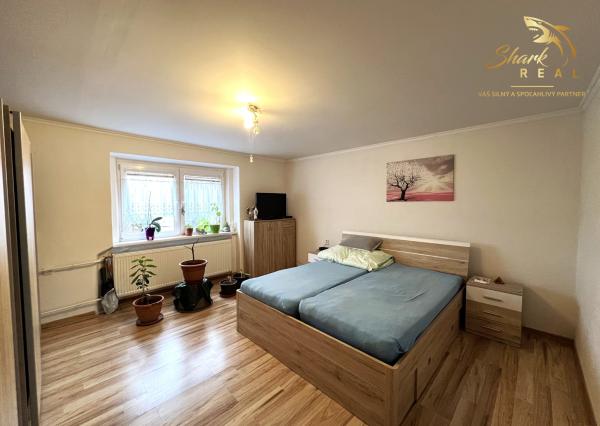 EXKLUZÍVNE - Priestranný a udržiavaný 5 izbový rodinný dom na okraji obce