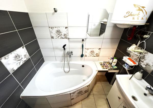 EXKLUZÍVNE - Priestranný a udržiavaný 5 izbový rodinný dom na okraji obce