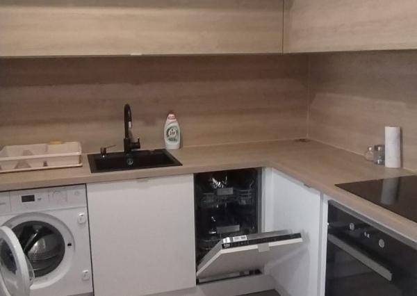 Moderný 2-izbový byt – Royova ulica, Piešťany