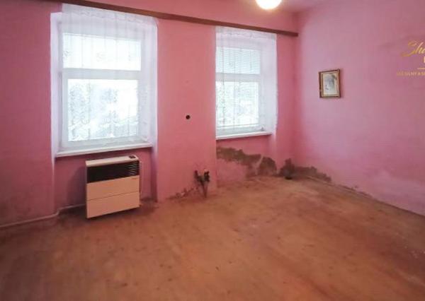 Dva rodinné domy na predaj v centre Žarnovice