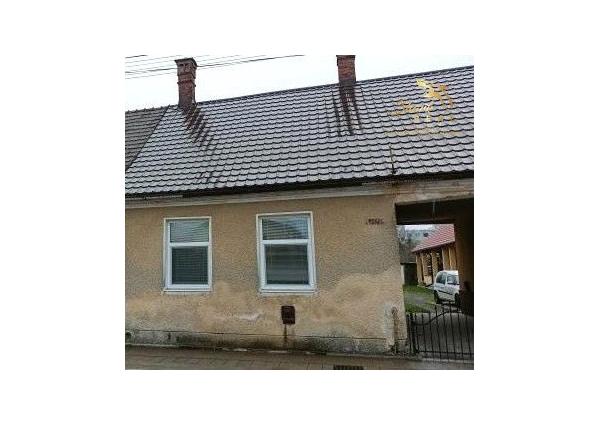 Dva rodinné domy na predaj v centre Žarnovice