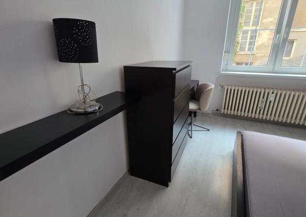 SHARK REAL vám ponúka prenájom 1-izb. byt s terasou v centre