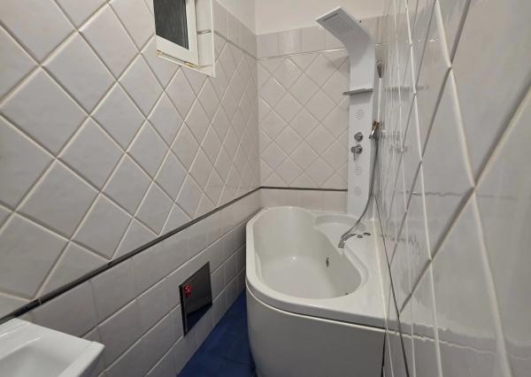 SHARK REAL vám ponúka prenájom 1-izb. byt s terasou v centre