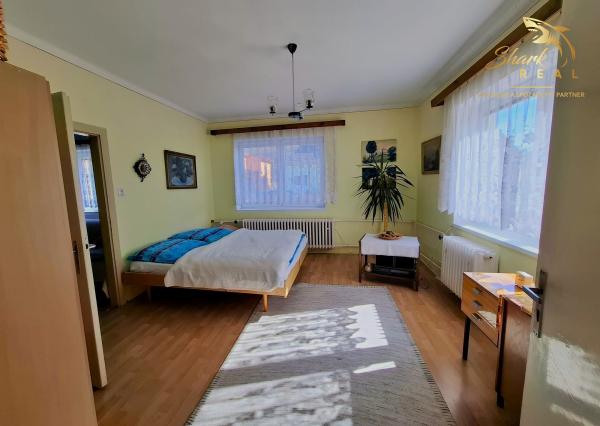 Rodinný dom s letnou kuchyňou a peknou záhradou