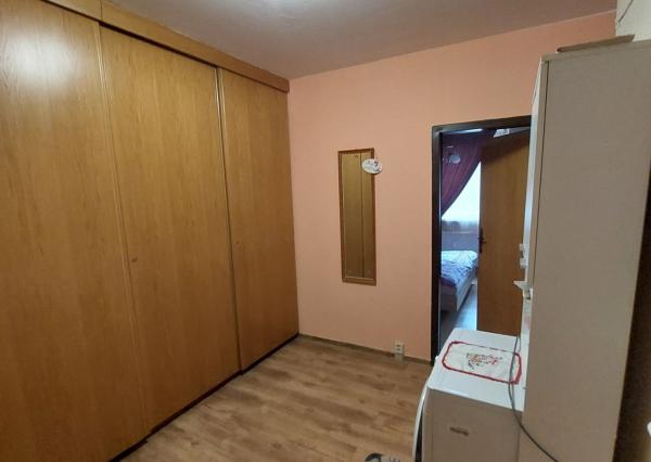 2-izbový byt v top lokalite Rožňavy – ideálny na bývanie aj investíciu | loggia, výborná dostupnosť