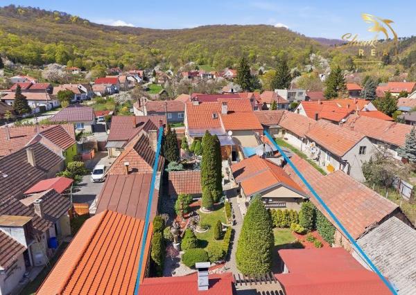 5-izbový RODINNÝ DOM, bazén, terasa, altánok, zeleň, VAŠE NOVÉ MIESTO PRE ŽIVOT