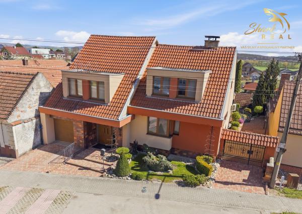 5-izbový RODINNÝ DOM, bazén, terasa, altánok, zeleň, VAŠE NOVÉ MIESTO PRE ŽIVOT