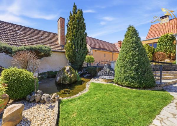 5-izbový RODINNÝ DOM, bazén, terasa, altánok, zeleň, VAŠE NOVÉ MIESTO PRE ŽIVOT