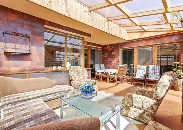 5-izbový RODINNÝ DOM, bazén, terasa, altánok, zeleň, VAŠE NOVÉ MIESTO PRE ŽIVOT