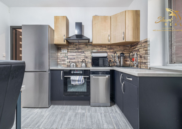 Priestranný 3-izbový byt s balkónom kúsok od stanice – Piešťany