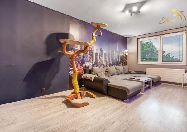 Priestranný 3-izbový byt s balkónom kúsok od stanice – Piešťany