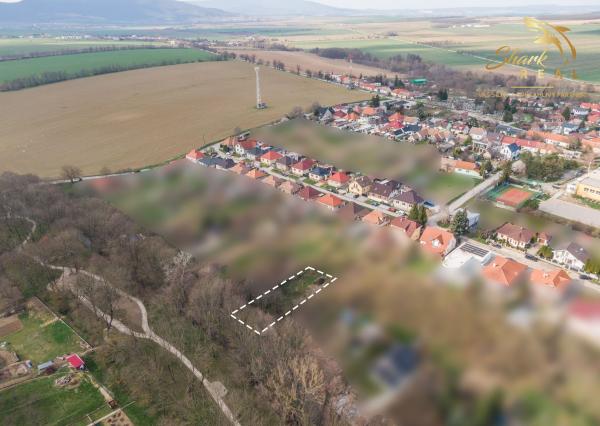 ZÁHRADA 776 m2 _ Predaj _ Suchá nad Parnou