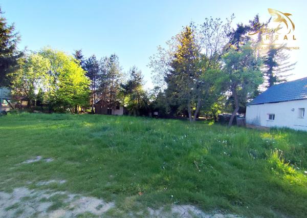 Priestranný stavebný pozemok v TOP lokalite