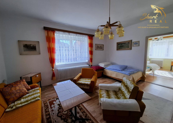 TOP PONUKA! Rodinný dom s letnou kuchyňou a slnečnou záhradou