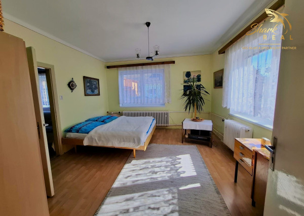 TOP PONUKA! Rodinný dom s letnou kuchyňou a slnečnou záhradou