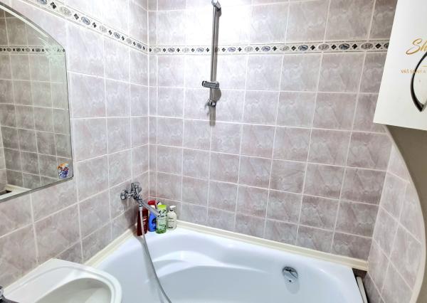ZNÍŽENÁ CENA 2-IZBOVÝ BYT S BALKÓNOM V CENTRE TREBIŠOVA