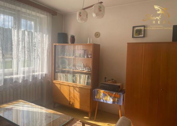 Starší rodinny dom v malebnej obci v Starej Myjave 