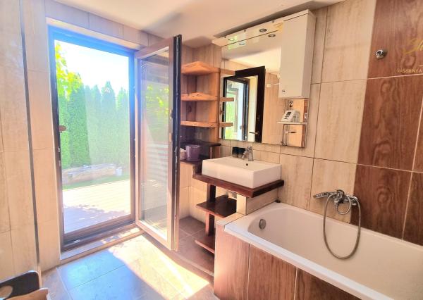 VIDIECKY DOMČEK V OBCI KRAVANY KTORÝ SI VÁS ZÍSKA