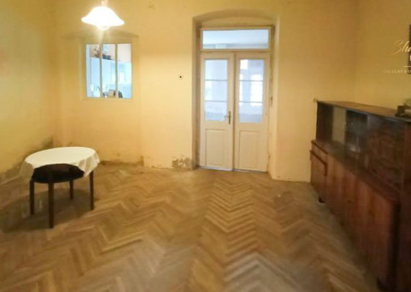 Dva rodinné domy na predaj v centre Žarnovice