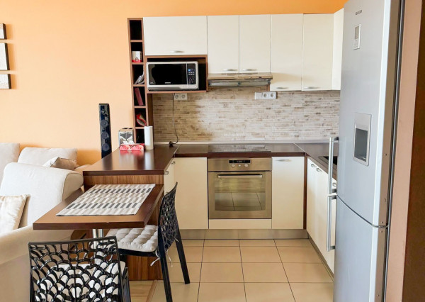 Kompletne zariadený 2i byt | Dvojgaráž | 9. posch. | Rúžová dolina, Ružinov