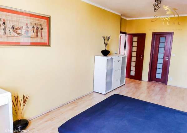 Kompletne zariadený 2i byt | Dvojgaráž | 9. posch. | Rúžová dolina, Ružinov