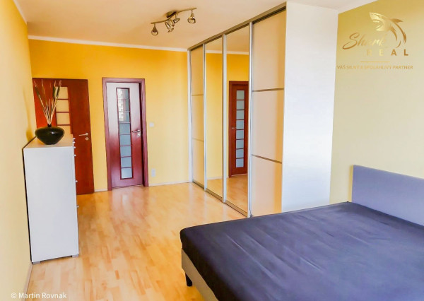 Kompletne zariadený 2i byt | Dvojgaráž | 9. posch. | Rúžová dolina, Ružinov