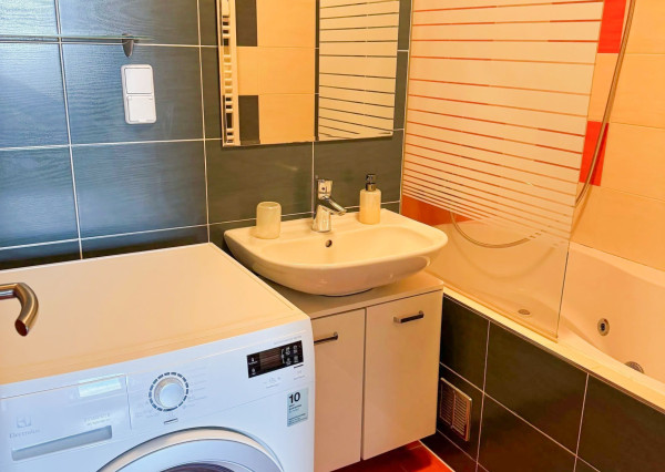 Kompletne zariadený 2i byt | Dvojgaráž | 9. posch. | Rúžová dolina, Ružinov