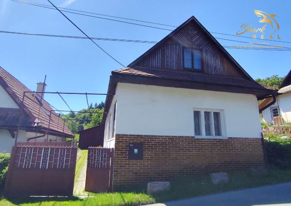 REZERVOVANÉ! Novinka! Dom s čarovnou záhradou a výhľadom na prírodu