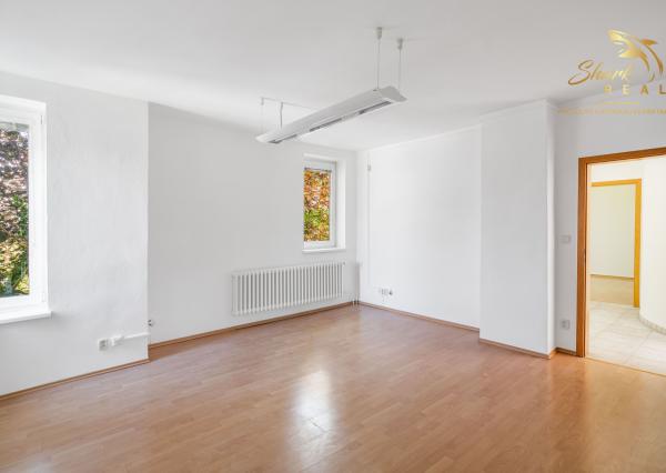 334 m² nezariadených možností | Garáž, 6 izieb, terasa | Staré Mesto, Bratislava