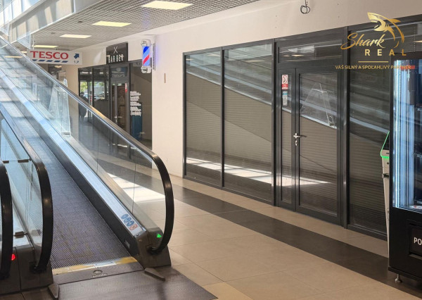 PRENÁJOM – Obchodný priestor 49,5 m² v nákupnom centre Dubrawa