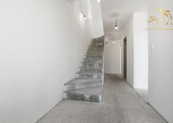 NOVOSTAVBA _ 5izbový Rodinný dom _ Skolaudované