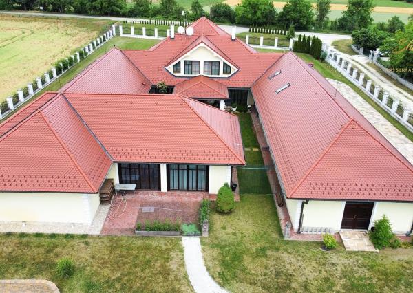 Jedinečná rodinná vila s výbornou strategickou polohou