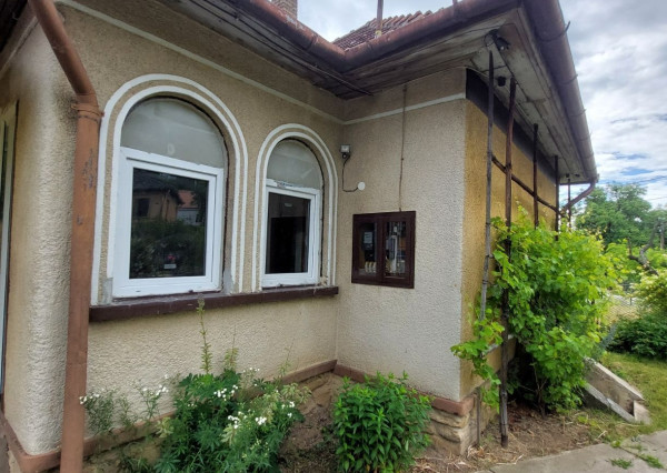 Exkluzívne na predaj rodinný dom s hosťovským domčekom, garážou a veľkým pozemkom v Bódvaszilase, Máďarsko