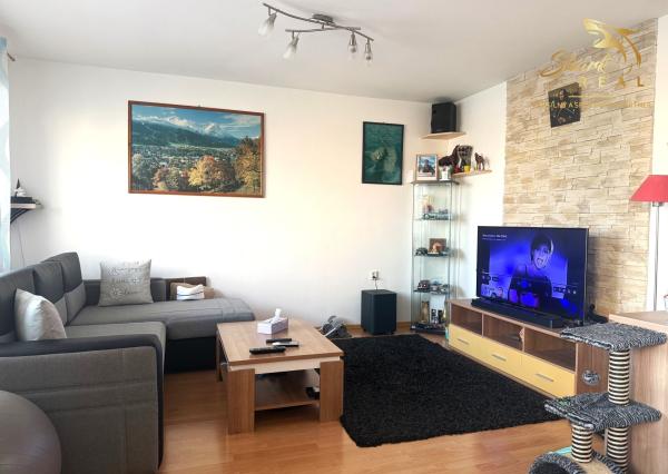 TEHLOVÝ DOM _ 3i byt PREDAJ _ 67 m2 _ centrum Senca