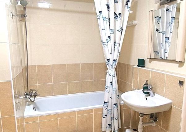 Jégeho ul. _ 2i byt s garážovým státím _ Zariadený pripravený na okažité bývanie