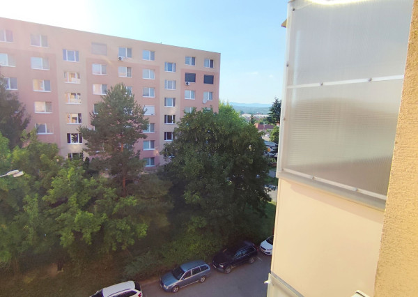 REZERVOVANÉ! Slnečný 3 izbový byt na prenájom v TOP lokalite