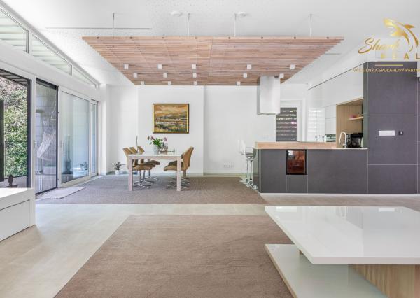 Exkluzívna rodinná vila v srdci Nízkych Tatier | Bystrá | 385 m² | Pozemok 979 m²