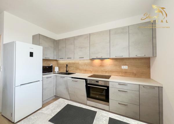 Mimo mesta, nie mimo pohodlia | 1,5i novostavba s loggiou | Slovenský Grob
