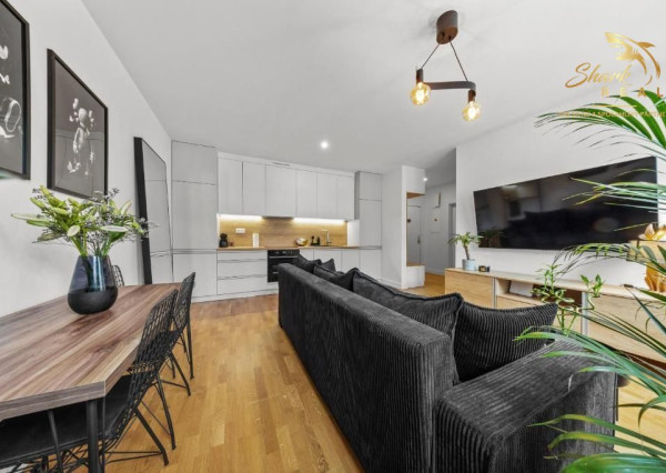 Na prenájom kompletne zariadený 2-izbový apartmán v centre Bratislavy – Vysoká ulica