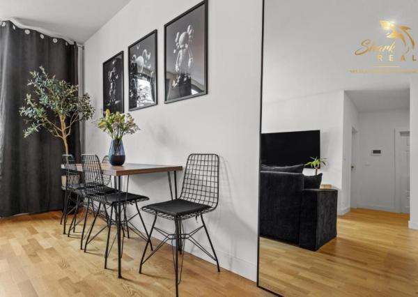Na prenájom kompletne zariadený 2-izbový apartmán v centre Bratislavy – Vysoká ulica