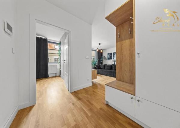 Na prenájom kompletne zariadený 2-izbový apartmán v centre Bratislavy – Vysoká ulica