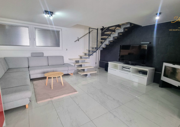 Investičný Apartmán s panoramatickým výhľadom na Zemplínsku šíravu | Lúč 