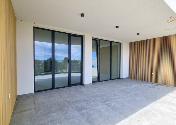 Moderný 3-izbový apartmán s veľkou terasou – Zemplínska šírava