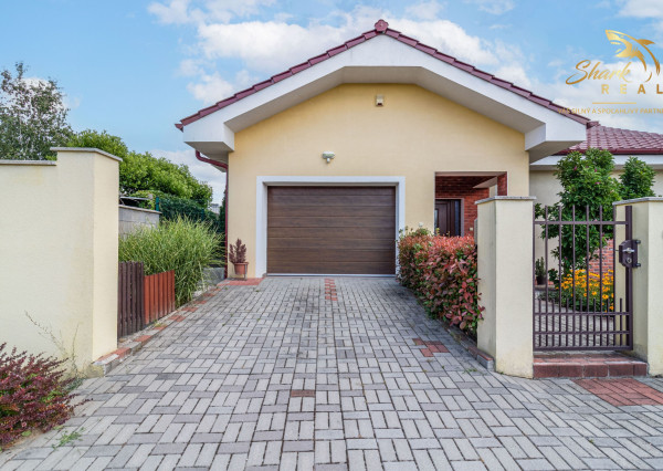 Moderný 3-izbový bungalov len 15 minút od Piešťan – Hôrka nad Váhom
