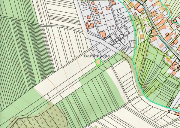 Jedinečný stavebný pozemok so záhradami a krásnymi výhľadmi v Ižipovciach – spolu približne 3 300 m²
