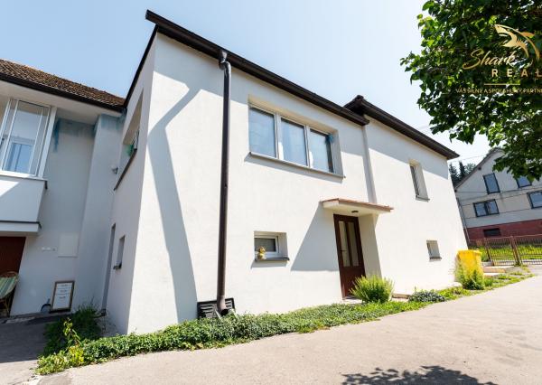 Priestranný rodinný dom s pozemkom 1 623 m² v Pavlovej Vsi – len pár minút od Tatralandie