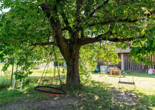 Priestranný rodinný dom s pozemkom 1 623 m² v Pavlovej Vsi – len pár minút od Tatralandie